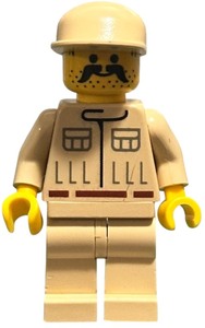 lot 067 image: LEGO Star Wars Rebel Engineer MINIFIGURE  Year 2000