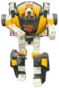 lot 223 image: Transformers Armada Wheeljack Action Figure  Year 2003