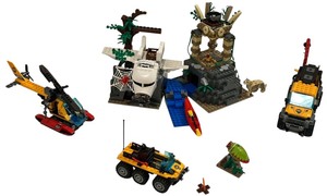 lot 106 image: LEGO City Jungle Exploration Site  Year 2017