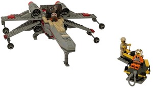 lot 022 image: LEGO Star Wars X-Wing Fighter  Year 1999