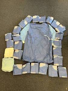 lot 17 image: 26 - Medline Scrubs, Size Large and XL, See photos