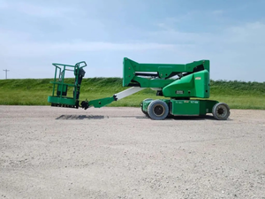 lot 12 image: 2014 JLG E400AN Electric Articulating Boom Lift