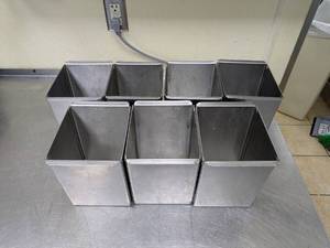 lot 17 image: (7) STAINLESS STEEL CONTAINERS