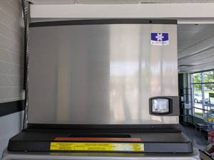 lot 44 image: MANITOWOC ICE DISPENSER