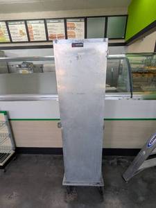 lot 46 image: LOCKWOOD ALUMINUM 12 SIZE SHEET PAN RACK