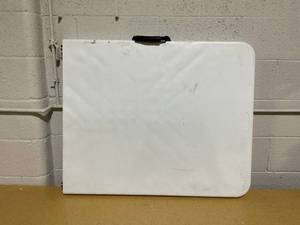 lot 106 image: Cosco 6 Foot Premium Folding Table