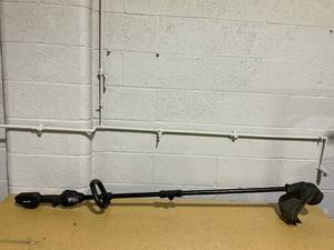 lot 113 image: Hyper Tough 20V 13 Brushless String Trimmer