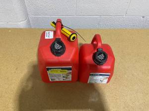 lot 120 image: LOT OF 2 Scepter Gasoline Can 2 Gal1Gal