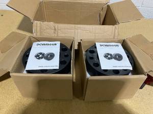 lot 134 image: 4PCS DCVAMOUS Black Hubcentric 6x135 Wheel Spacers 2 Inch with 14x1.5 Studs 87.1mm Hub
