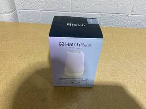 lot 186 image: Hatch Rest 2nd Gen All-in-One Baby Sleep Assistant, Nightlight and Sound Machine