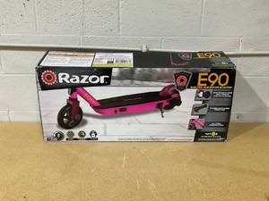 lot 384 image: Razor Black Label E90 Electric Scooter - Pink, for Child Ages 8 and up to 120 lbs, up to 10 mph