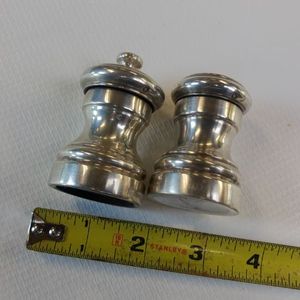 lot 28 image: STERLING SILVER SALT SHAKER AND PEPPER GRINDER  - 2 TOTAL  116.26 GRAMS STERLING SILVER (weight includes metal grinding mechanism)