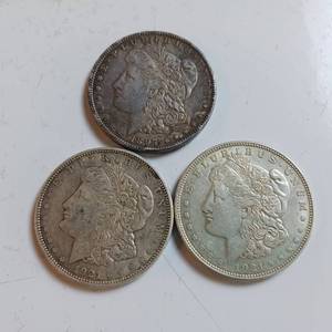 lot 44 image: MORGAN SILVER DOLLARS  COLLECTION OF 3 VARIOUS YEARS  1897 & 2  1921