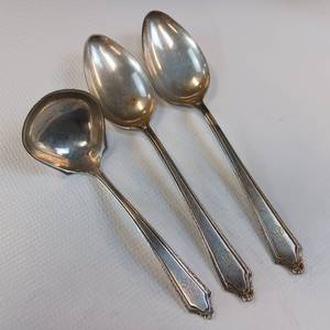 lot 72 image: COLLECTION OF 3 SOLID STERLING SPOONS  100% STERLING SILVER (NOT STAINLESS)  165 GRAMS TOTAL WEIGHT