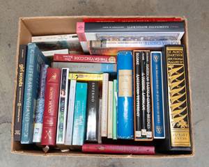 lot 166 image: Lot of 25 Miscellaneous Books  Softcover & Hardcover