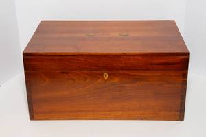 lot 49 image: Vintage Wooden Box  18L x 9T x 10.5W