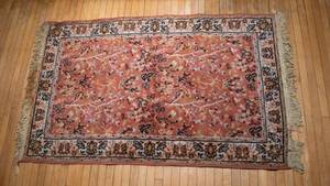 lot 53 image: Vintage Wool Rug  31 x 52.5  Muted Pinks & Blues with Tassels