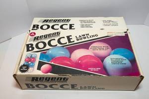 lot 82 image: Bocce Ball Set