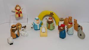 lot 86 image: Wooden Nativity Set