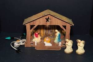 lot 96 image: Vintage Nativity Set