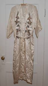 lot 100 image: Vintage Embroidered Robe  Likely Silk, Cream with Asian Motifs