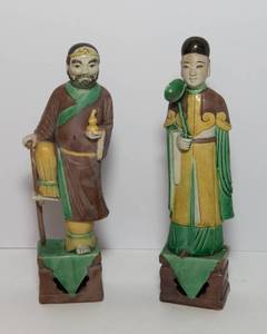 lot 104 image: Set of Two Vintage Chinese Ceramic Elder Figures (#1)