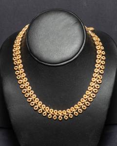 lot 120 image: Vintage Caro Gold Tone Necklace
