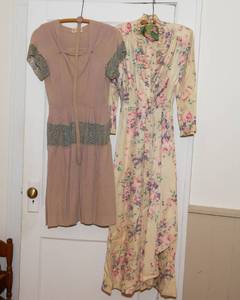 lot 160 image: Two Vintage Dresses  MauvePurple Rembrandt & Floral McCreery  Size Small