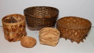 lot 162 image: Variety of Baskets