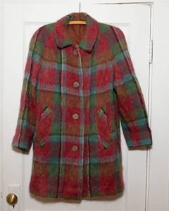 lot 181 image: Colorful Coat - Size Medium