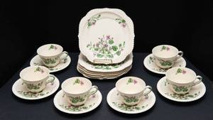 lot 152 image: Royal Gadroon Teaset with Purple Violets  6 Dessert Plates, 6 Cups & Saucers