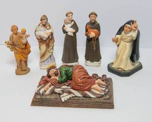 lot 209 image: Variety of Religious Figurines
