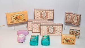 lot 255 image: Variety of Vintage Soaps  Including Crabtree & Evelyn Scottish Heather