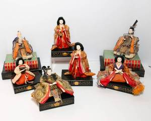 lot 300 image: Hinamatsuri Dolls and Stands  Set of 7