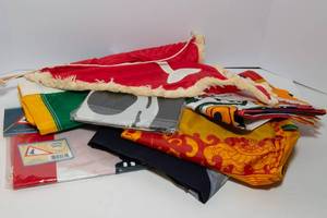 lot 301 image: Flags