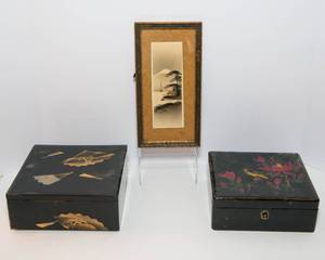 lot 323 image: Japanese Artwork and Lacquer Decorative Box Set