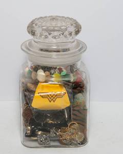 lot 396 image: Jewelry Mystery Lot