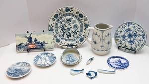lot 411 image: Vintage Blue and White Glassware  Mostly European