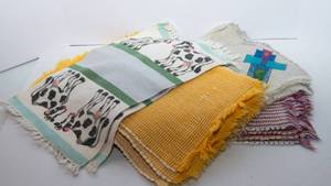 lot 442 image: Assorted Placemats  Variety of Designs