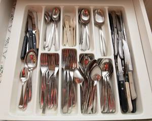 lot 408 image: Kitchen Drawer Contents