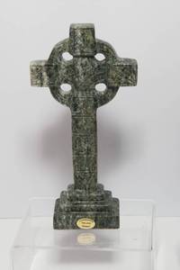 lot 73 image: Connemara Marble Celtic Cross with Gift Box  Made in Ireland