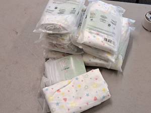 lot 42 image: Lot of (10) Houseware Homes Hollow & Solid Stars with Red Hearts pattern Baby Crib Sheets
