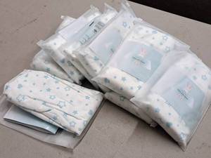 lot 65 image: Lot of (8) Houseware Homes Blue Stars pattern Baby Crib Sheets