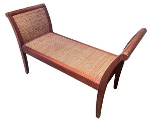 lot 20 image: Vintage Pier 1 Rattan Bench