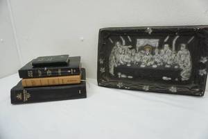 lot 16 image: 15x9 The Last Supper and 4 Bibles
