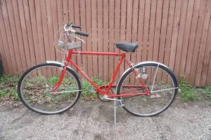 lot 30 image: Vintage 26 Schwinn Speedster