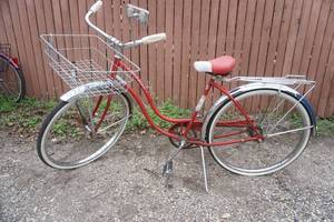 lot 32 image: Vintage Schwinn American Ladies Single Speed Cruiser 23