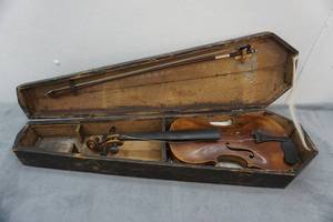 Vintage Strad Model 1930s Violin and Coffin Case with bow