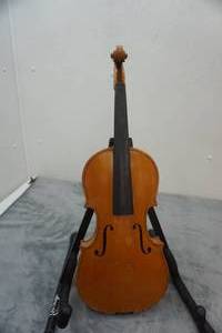 lot 87 image: Vintage Violin