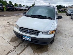lot 12 image: 1996 Plymouth Voyager